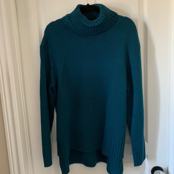 Sweater - Picture 1 of 1